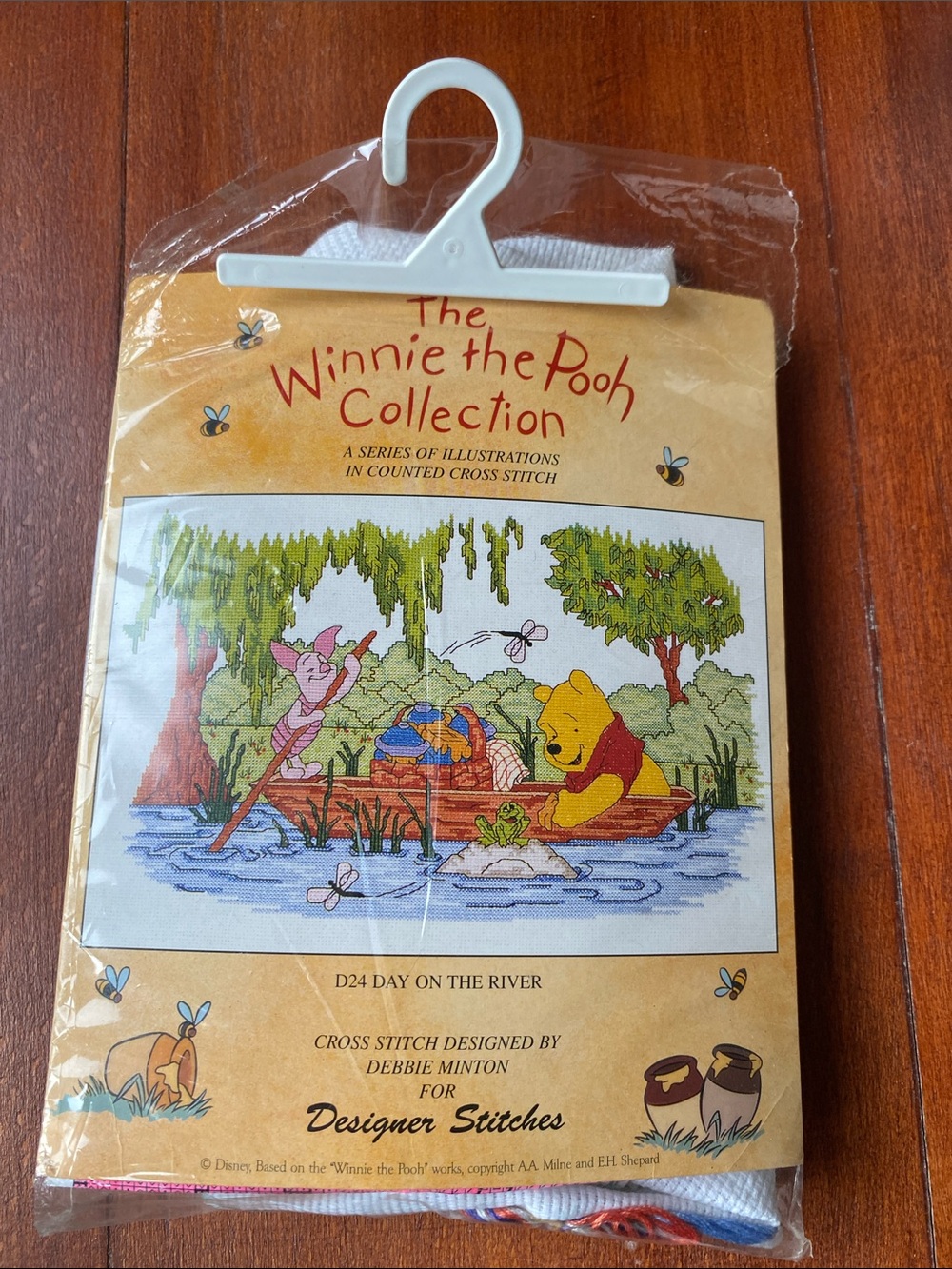 1999 Winnie the Pooh Rabbit Counted cross stitch kit D24 Day on the River Disney